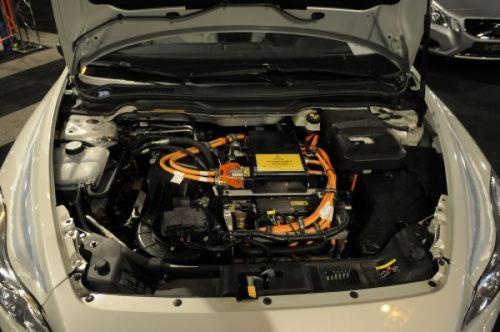 Toyota prius high voltage disconnect shop location